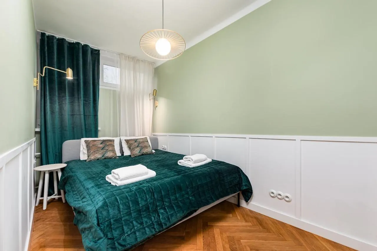 Chlodna 15 Apartment Warsaw