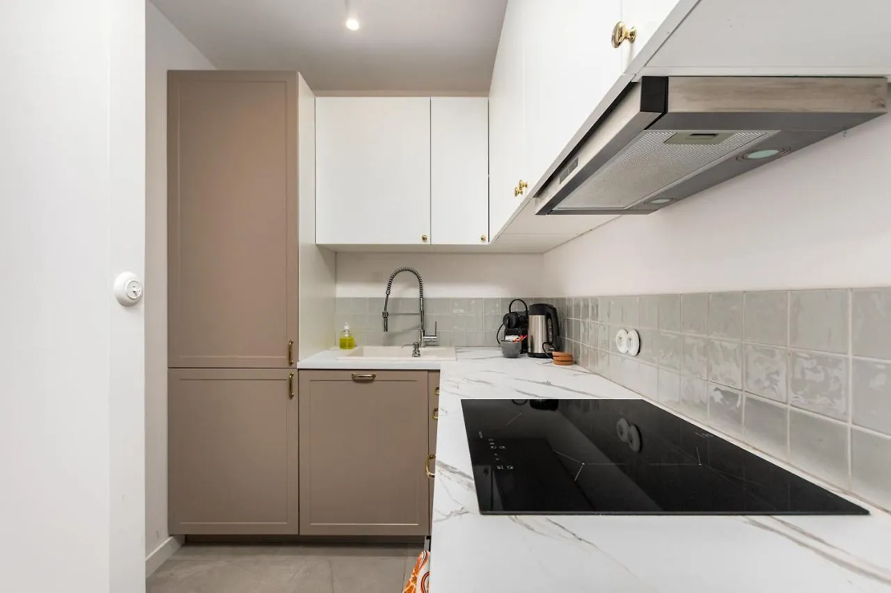 Chlodna 15 Apartment Warsaw